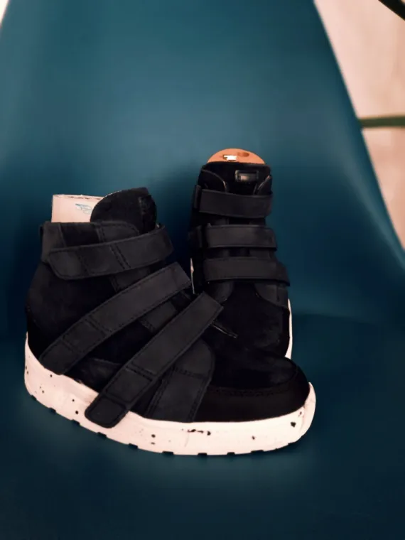 Chaussures orthopédiques esthétiques pour enfant à Arras , Lille, Podo Adapt